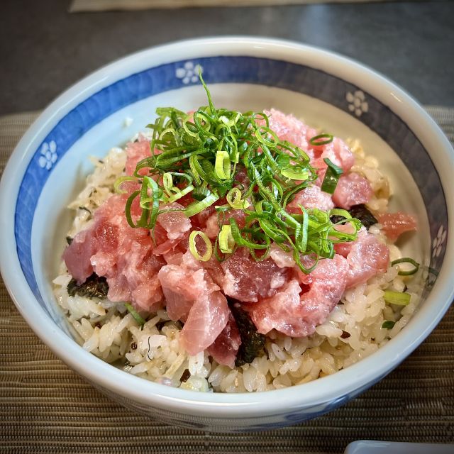 まぐろのたたき丼